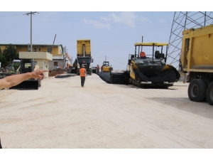 Şanlıurfa’da Yol Yapım Çalışmaları Devam Ediyor