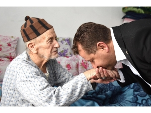 Başkan Yılmaz’dan, Yaşlı Amcaya Sürpriz Ziyaret Etti