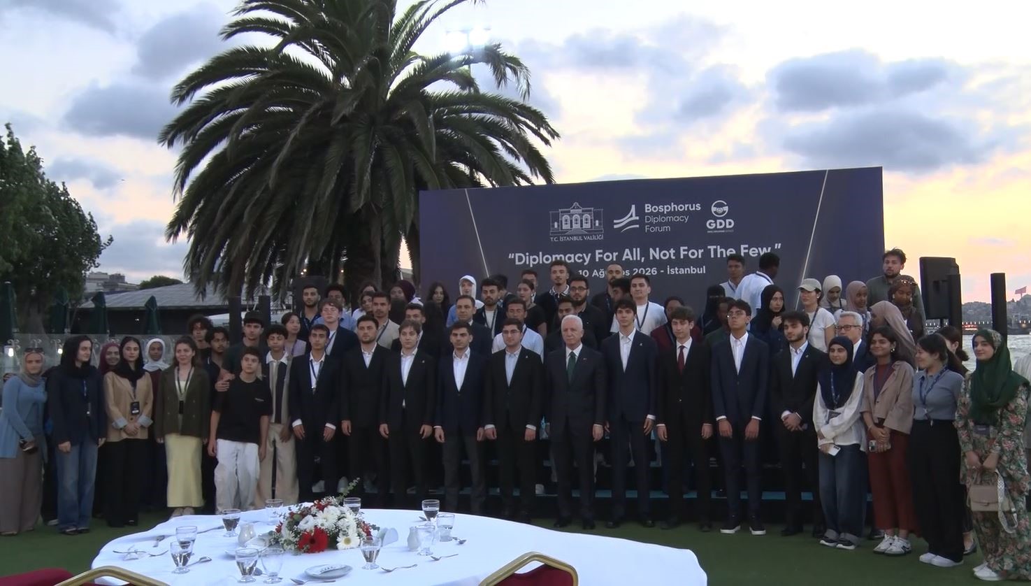 2026-bogazici-diplomasi-forumu-oncesi-gala-yemeginde-diplomasi-ve-baris-mesajlari-verildi
