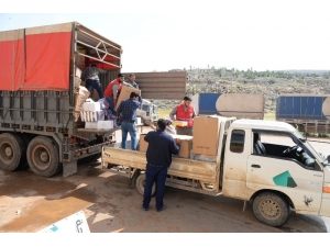 Yardım Tır’ları Afrin’e Ulaştı