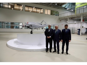 Başbakan Yıldırım, İnsansız Hava Aracı Üretim Fabrikası’nı Ziyaret Etti