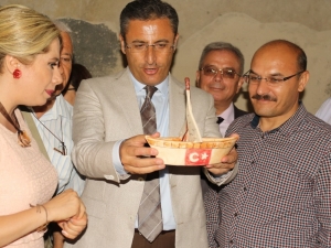 Çamuru Sanata Döndürdüler