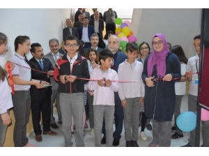 Görsel Sanatlar İle Teknoloji Ve Tasarım Sergisi Açıldı