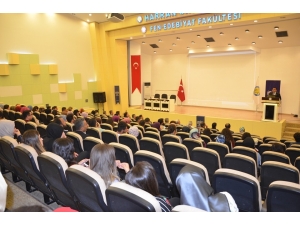 ’Türkiye’deki Suriyeliler İç İçe Geçişler’ Konferansı Düzenlendi