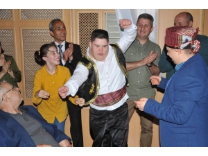 Özel Öğrencilerden Özel Gösteri