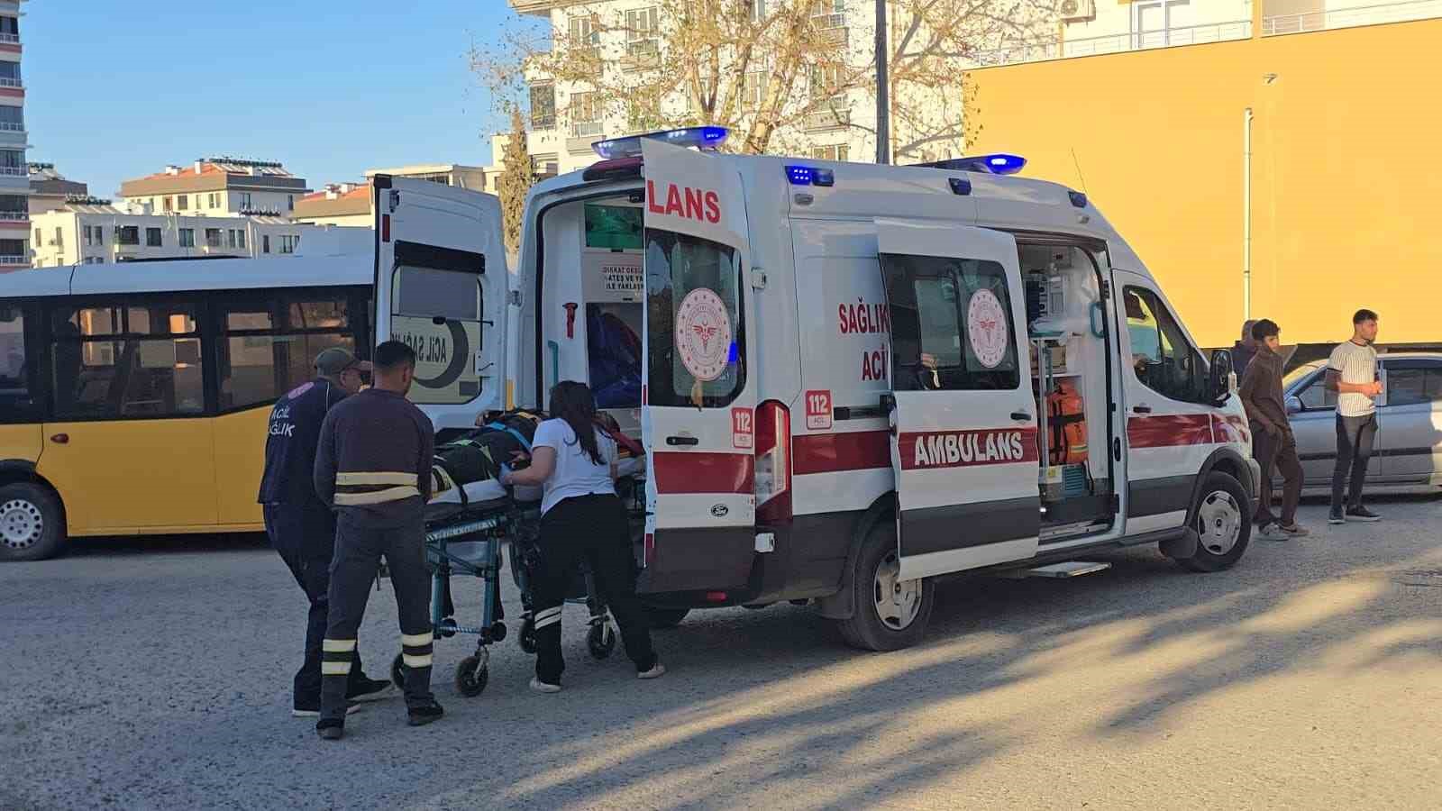 gaziantep-te-hafif-ticari-arac-ile-carpisan-motosikletli-yaralandi
