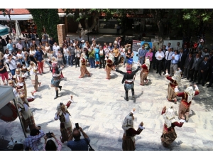 Kuşadası’nda Örgenciler Kendileri Yaptı Kendileri Tanıttı