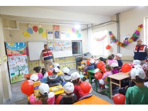 Gercüş’te Öğrencilere Trafik Eğitimi