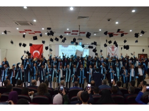 Adilcevaz Myo’da Mezuniyet Coşkusu