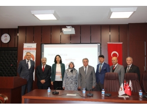 Kgtü’de Vakıf Kuran Kadınlar Anlatıldı