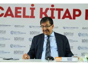 Hayati İnanç, 10. Kocaeli Kitap Fuarı’nda Divan Şiirleri Okudu