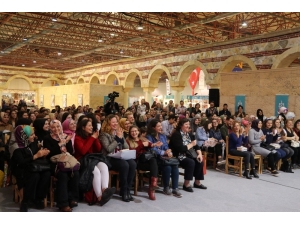 Kitap Fuarında Kütüphaneler Ve Çocuklar Arasındaki İlişki Konuşuldu