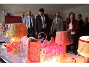 Atık Ürünler Sanat Eserine Dönüştü