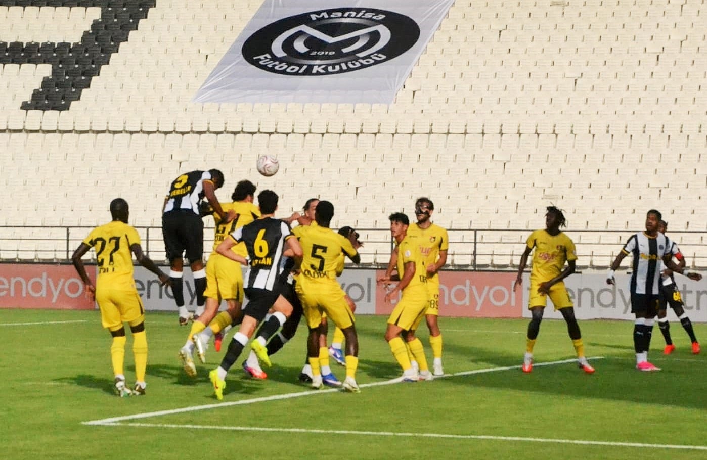 trendyol-1-lig-manisa-fk-0-istanbulspor-1