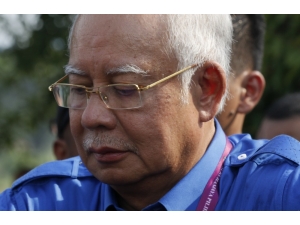 Malezya Halkı Bugün Sandık Başına Gitti