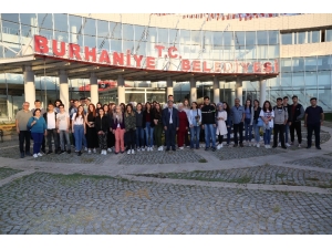 Burhaniye’de 450 Öğrenci Çanakkale’ye Yolcu Edildi