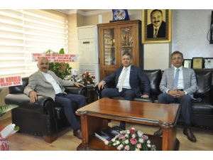 Dinçer: "Esnafımız Büyümenin Fidanlığı, Ekonominin Temel Taşıdır"