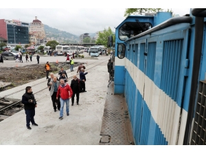 Kömür Taşıyan Raylar, Turist Taşıyacak