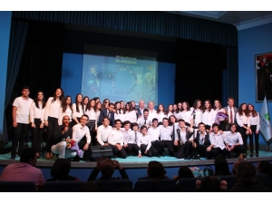 Turgut Solak Lisesinde Şiir Ve Müzik Dinletisi