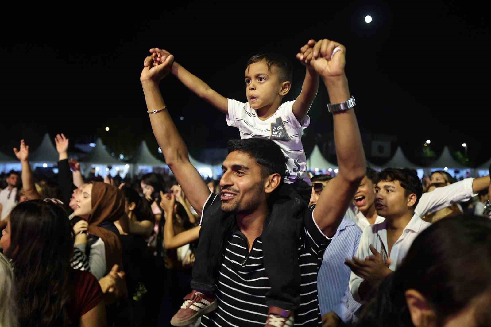 7-gundur-suren-3-geleneksel-kultur-festivali-sona-erdi