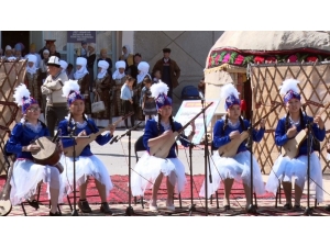 Kırgızistan’da Uluslararası Çocuk Müzik Ve Tiyatro Festivali