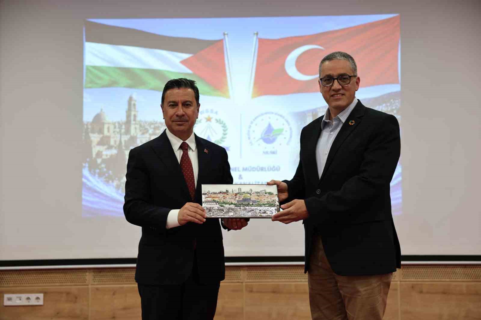 mugla-buyuksehir-belediye-meclisinden-filistin-e-dostluk-eli