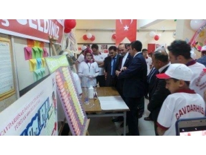 İmam Hatip Ortaokulu İlk Kez Bilim Fuarı Düzenledi