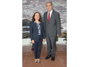 Dr. Tünerir Başkan Kesikbaş’ı Ziyaret Etti