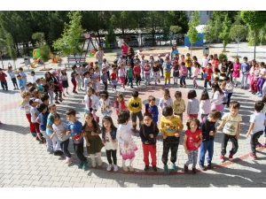 Muğla’daki 700 Okulda Öğrenciler Derse Spor Yaparak Girdi