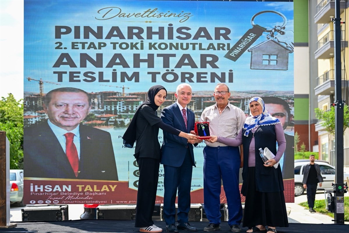pinarhisar-da-toki-sevinci-anahtarlar-hak-sahiplerine-teslim-edildi