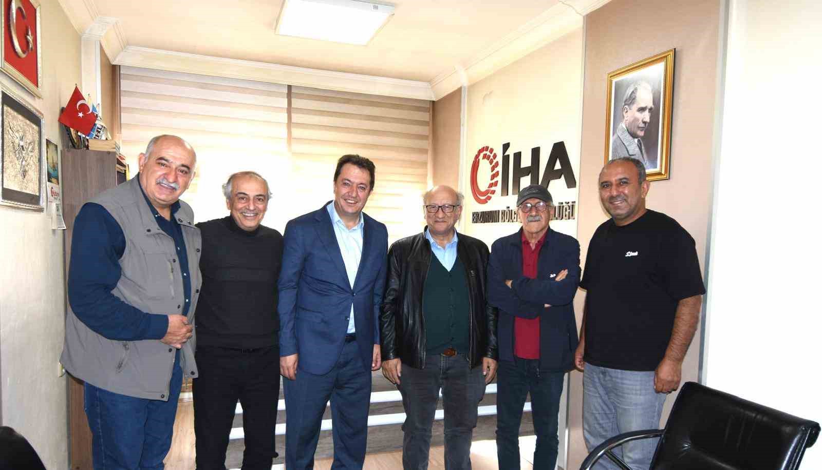 tarih-dernegi-nden-ya-nezaket-ziyareti
