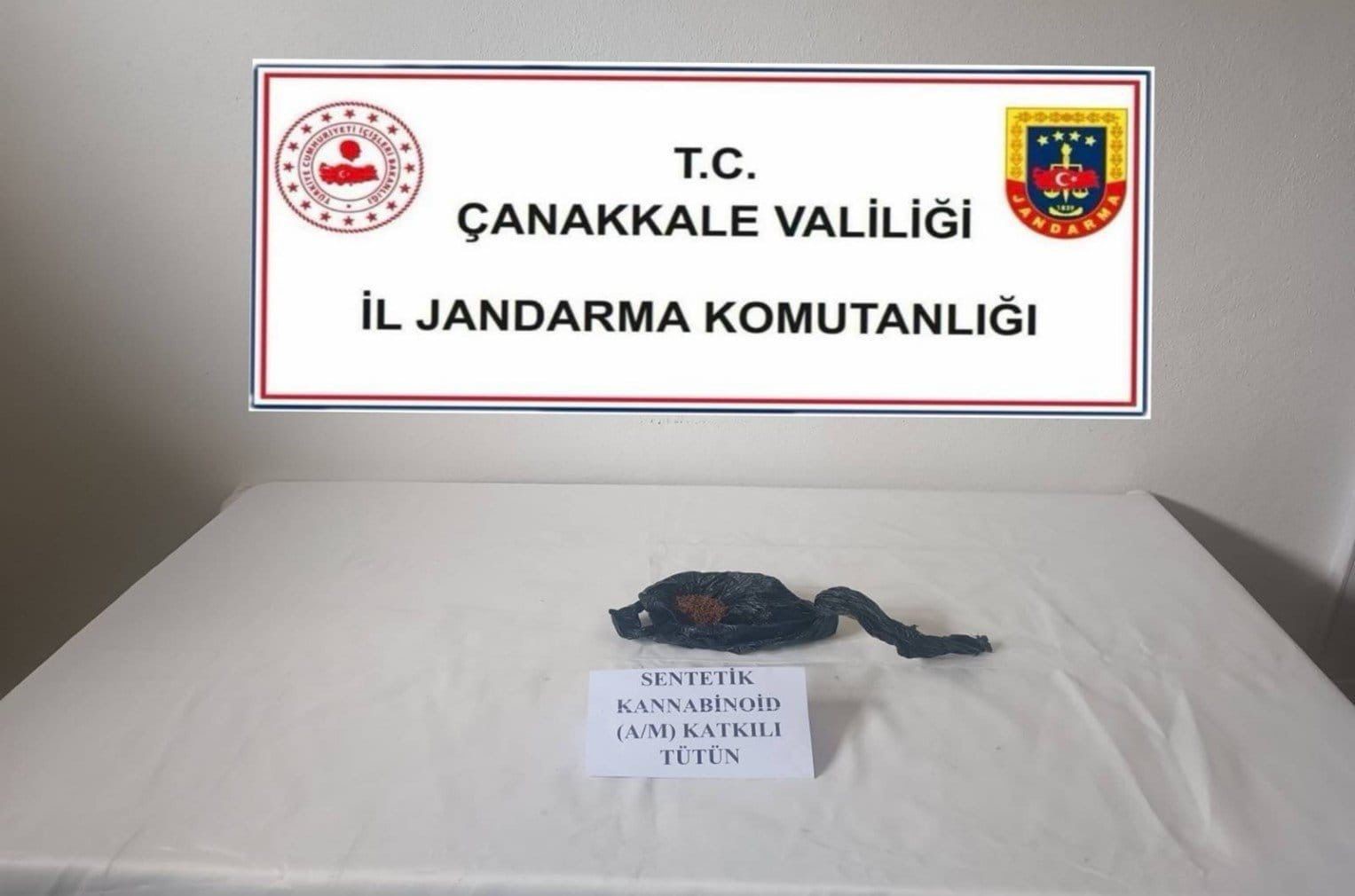 canakkale-ve-5-ilcede-uyusturucu-operasyonlarinda-15-gozalti