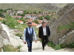 Dünyanın Merkezi Tepeden Seyredilecek