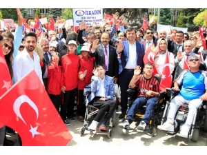 Uşak’ta Engellilerle Birlikte Kortej Yürüyüşü Düzenlendi