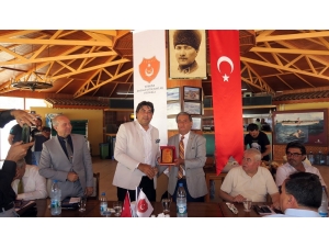 Emekli Astsubaylar Foça’da Toplandı