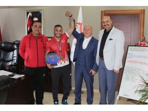 Ağrılı Milli Sporcu Avrupa Şampiyonu Oldu