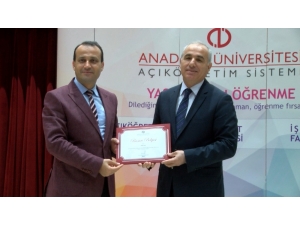 Bu Kaymakam Üniversite Okumaya Doymuyor