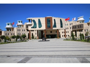 Nevşehir’e Hukuk Ve Diş Hekimliği Fakültesi Açılıyor