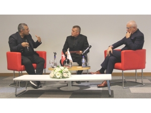 Ünlü Ressam Ahmet Güneştekin, “Kentler Sanatla Buluşmalı”