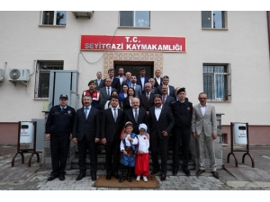 Vali Çakacak Seyitgazi İlçesini Ziyaret Etti