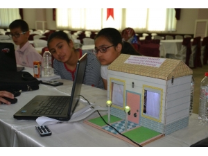 Küçük Mucitler İcatlarını Yarıştırdı