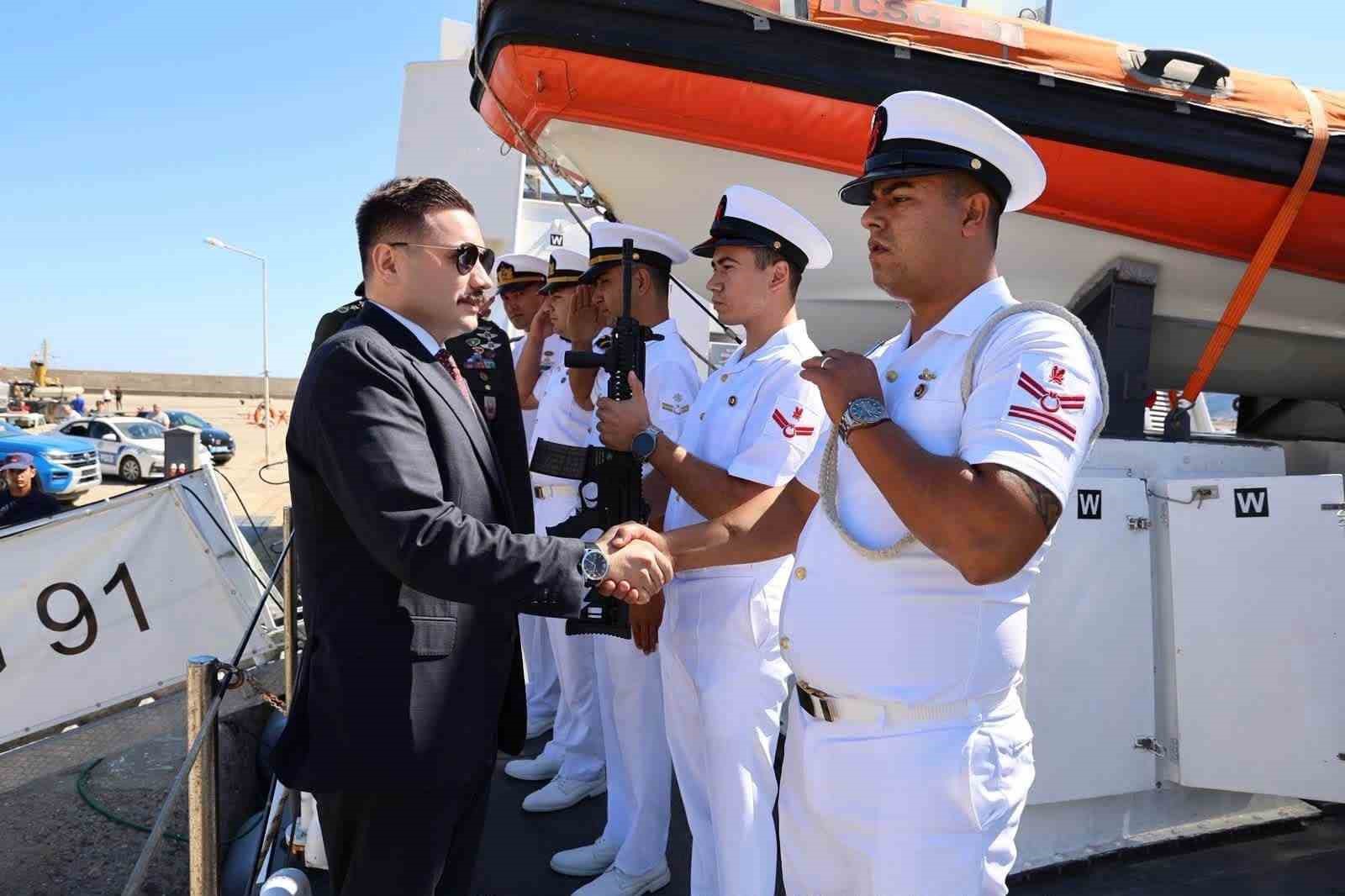 gokceada-kaymakami-osman-acar-dan-sahil-guvenlik-botu-tcsg-91-de-inceleme