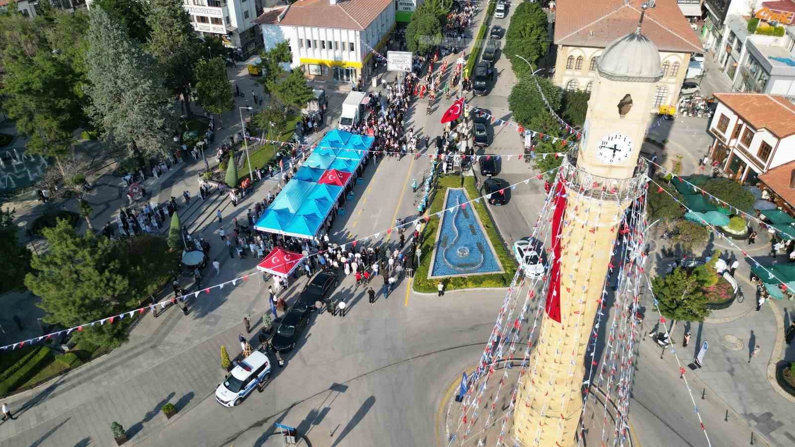 38-uluslararasi-hitit-fuar-ve-festivali-kortej-yuruyusuyle-basladi