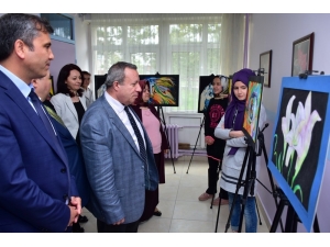 Nene Hatun’da Yıl Sonu Resim Sergisi