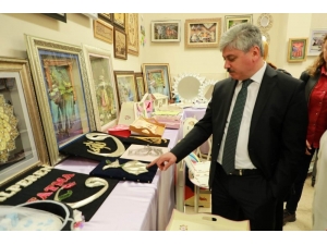 Kars’ta El Emeği Göz Nuru Ürünler Sergilendi