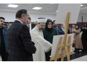 İlahiyat Fakültesi’nde Fotoğraf Sergisi Açıldı