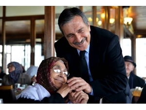 Başkan Ataç’ın Anneler Günü Mesajı