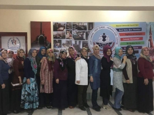 Altıntaş’ta ’’Dantel Anglez’’ Kursu Sona Erdi