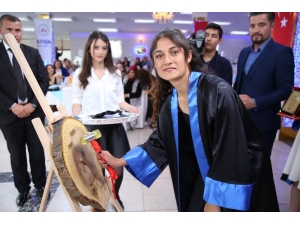 Türkiye’nin İlk Hemşire Yardımcıları Mezun Oldu