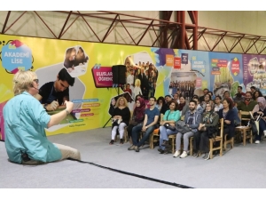 Ünlü Gezgin Wilco Wan Herpen, Kocaeli Kitap Fuarı’nda